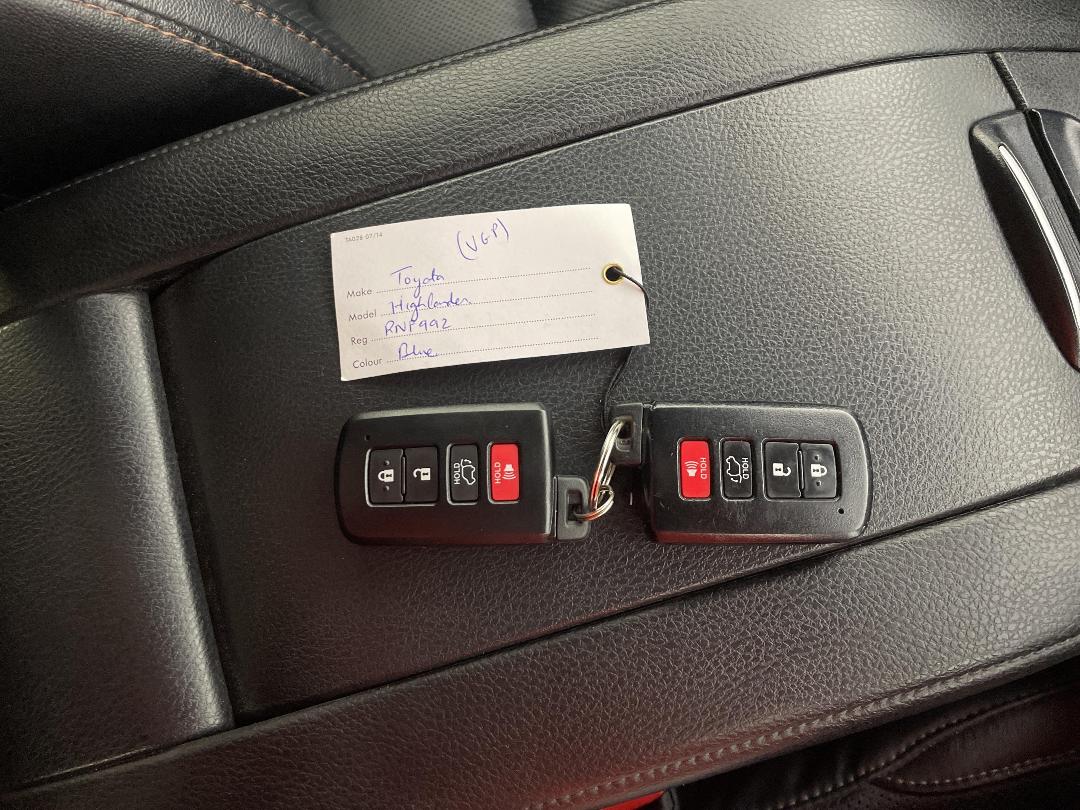 Photo '22' of Toyota Highlander