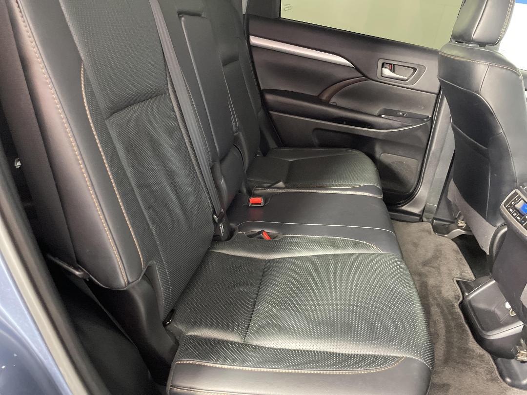 Photo '20' of Toyota Highlander