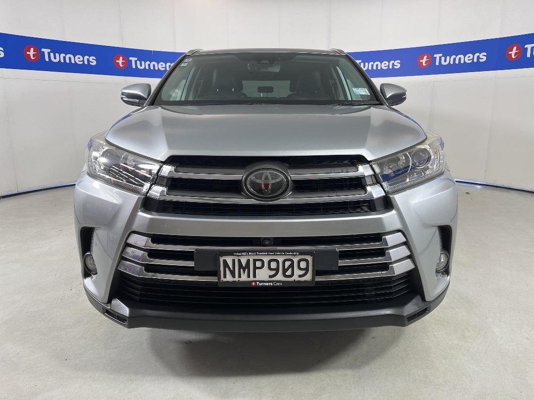 Photo '2' of Toyota Highlander