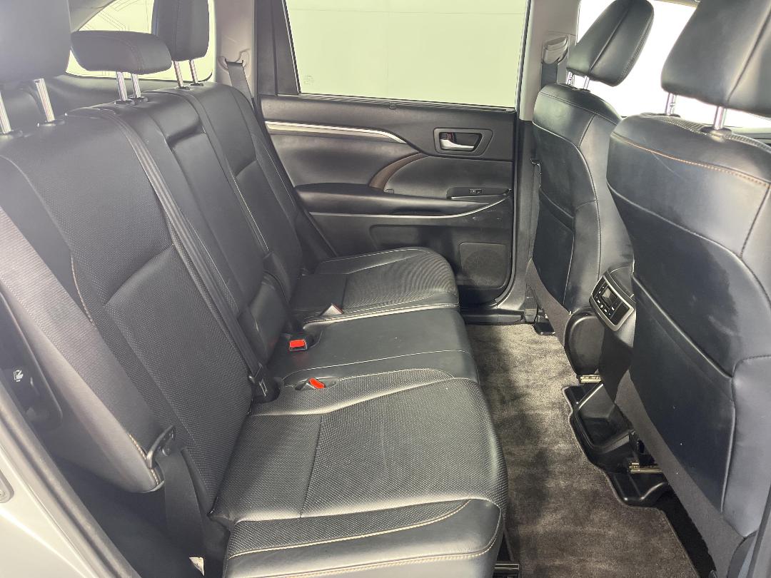 Photo '20' of Toyota Highlander