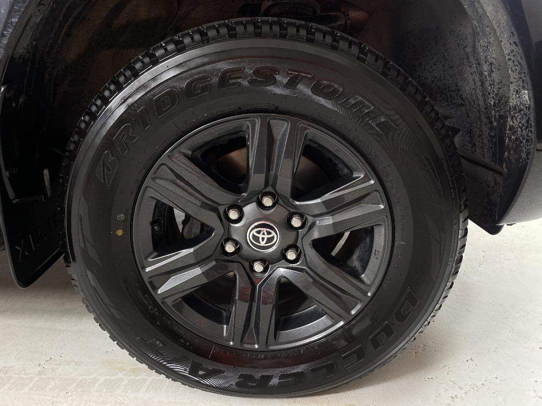 Photo '9' of Toyota Hilux Photo '9' of Toyota Hilux