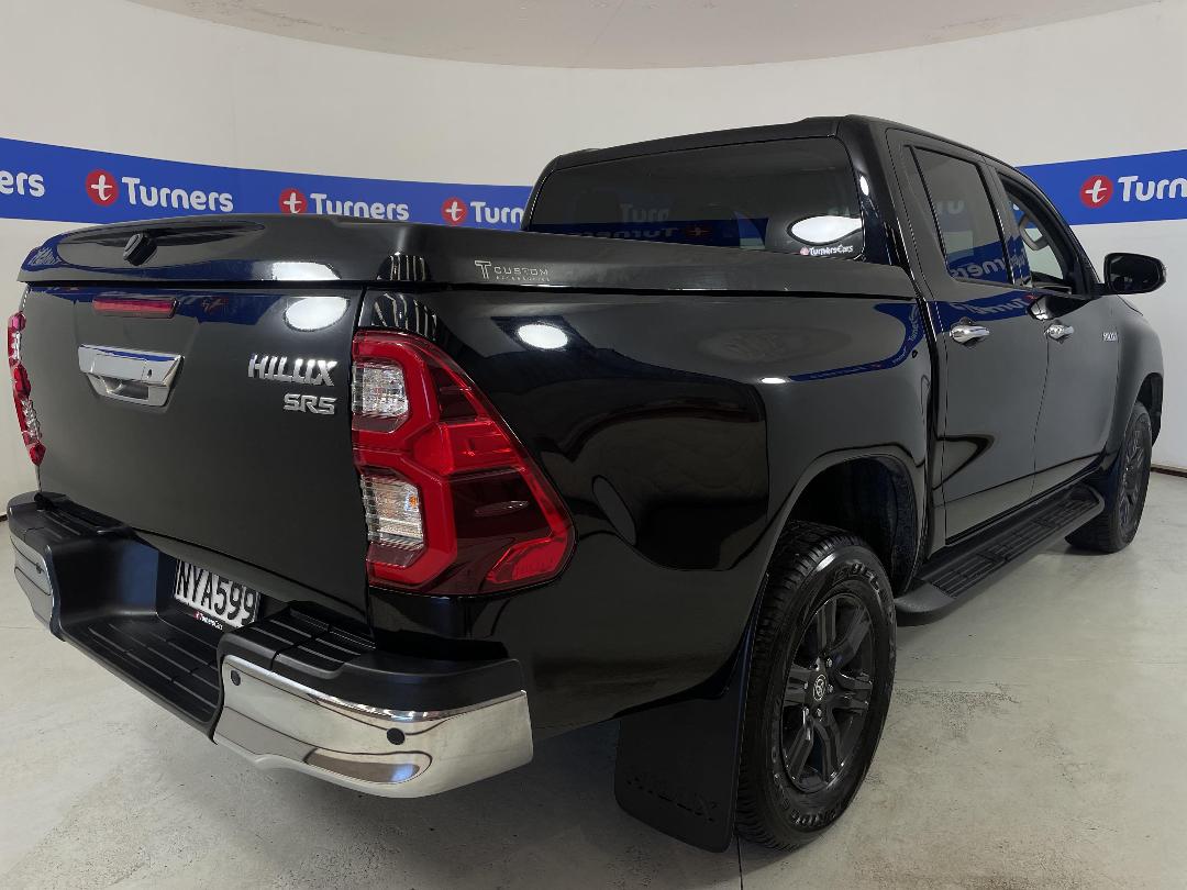 Photo '7' of Toyota Hilux Photo '7' of Toyota Hilux