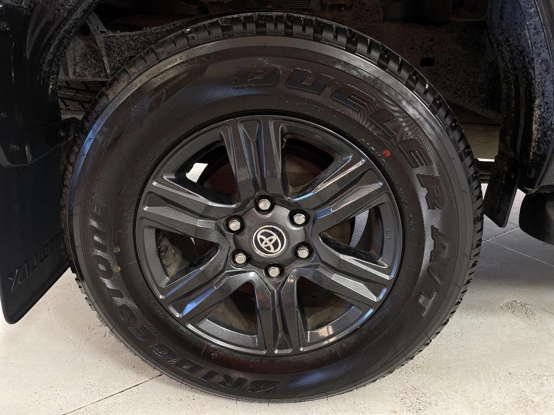 Photo '12' of Toyota Hilux Photo '12' of Toyota Hilux