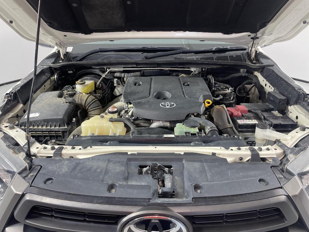 Photo '13' of Toyota Hilux