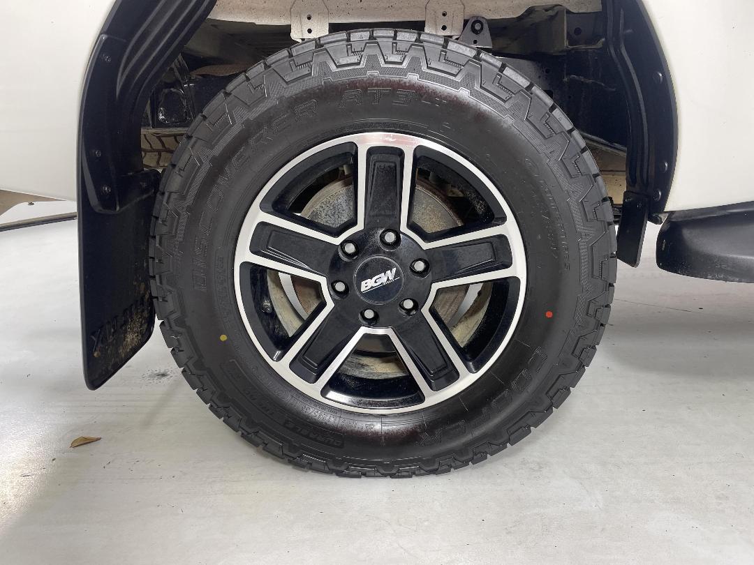 Photo '12' of Toyota Hilux