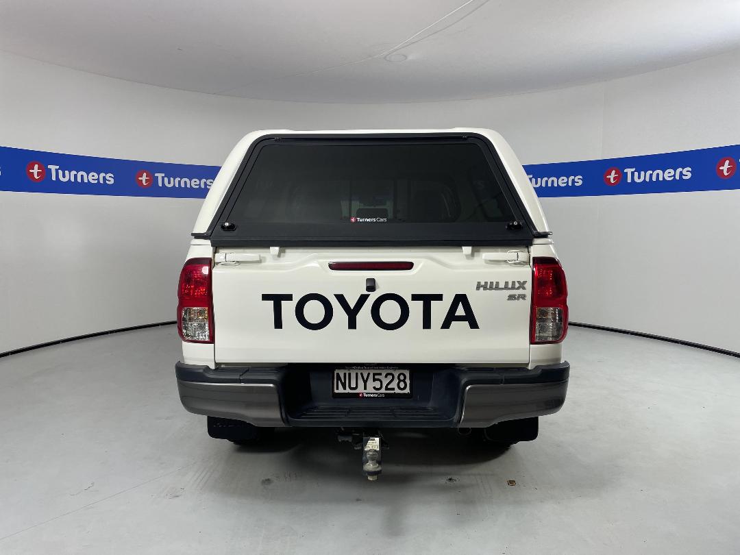 Photo '6' of Toyota Hilux