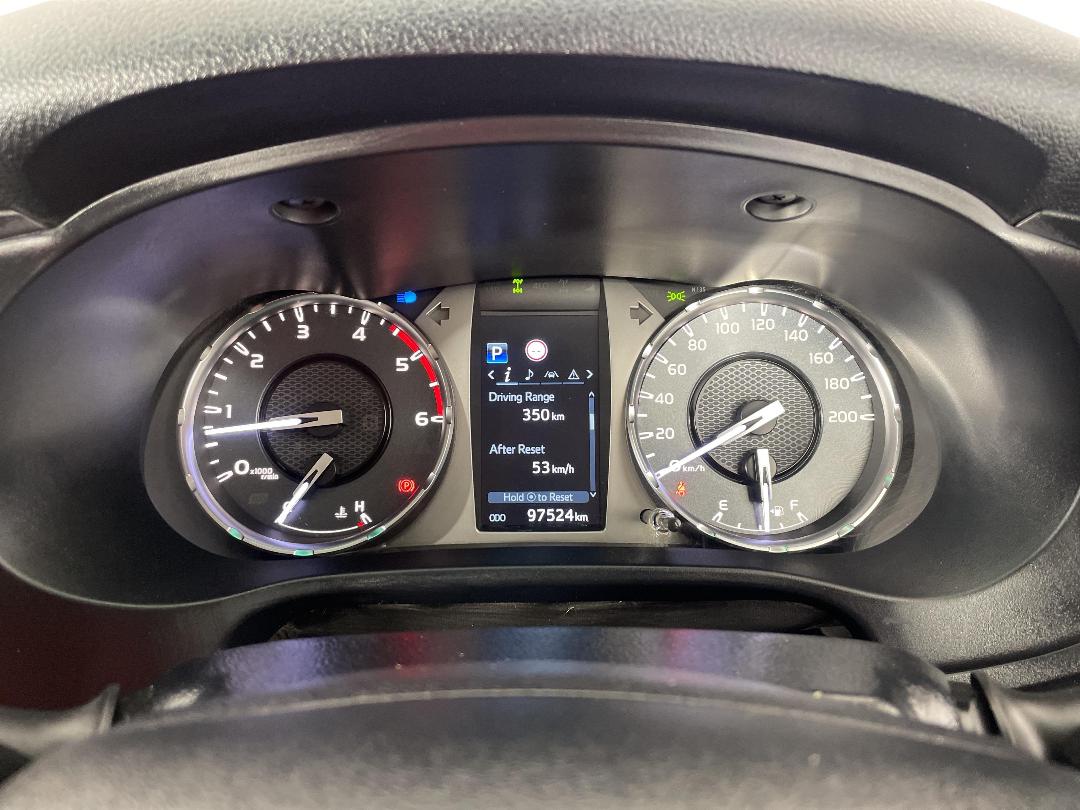 Photo '21' of Toyota Hilux