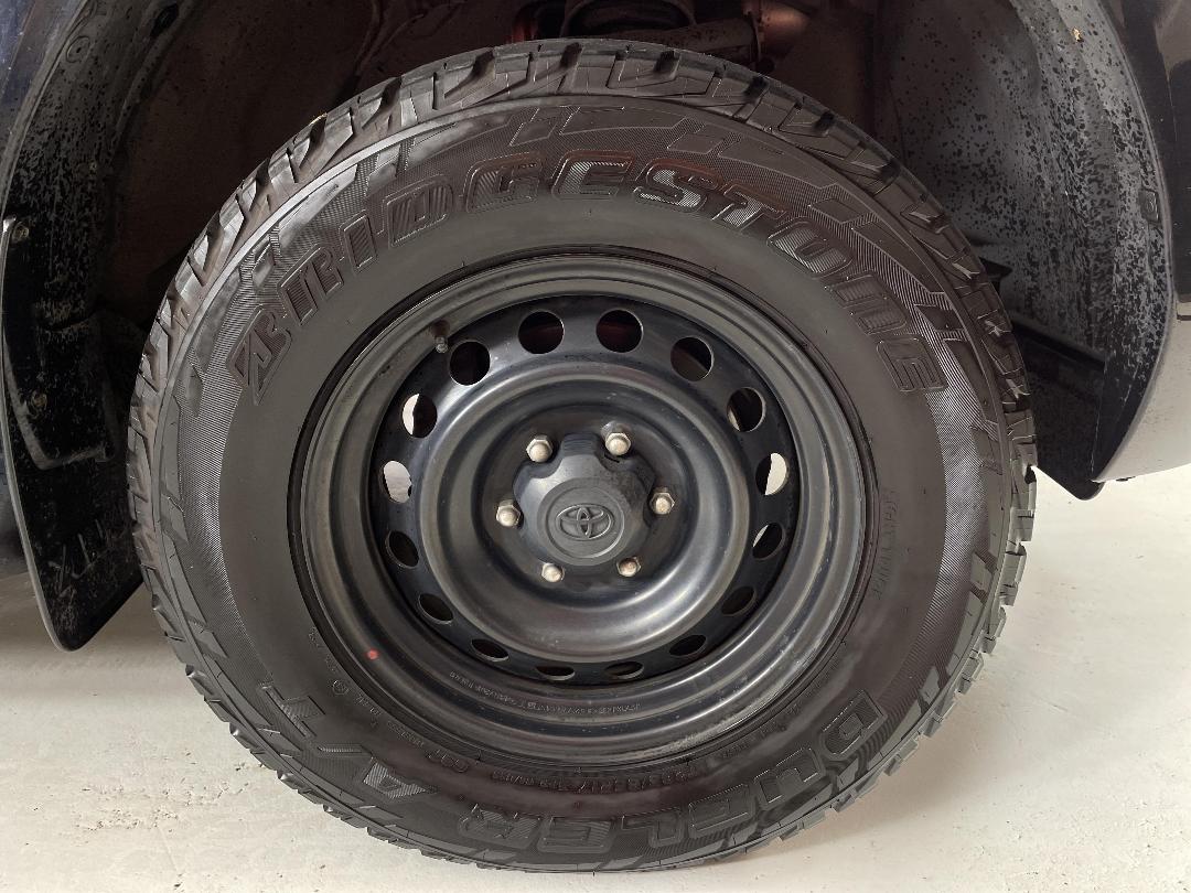 Photo '9' of Toyota Hilux Photo '9' of Toyota Hilux