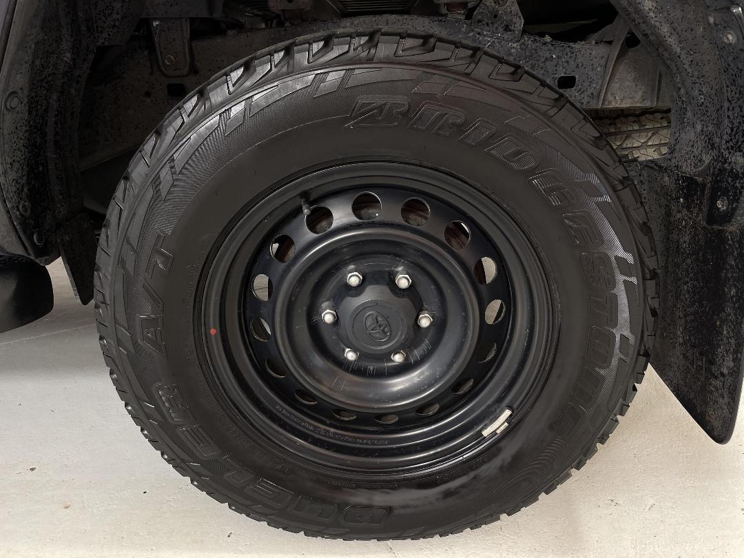 Photo '11' of Toyota Hilux Photo '11' of Toyota Hilux