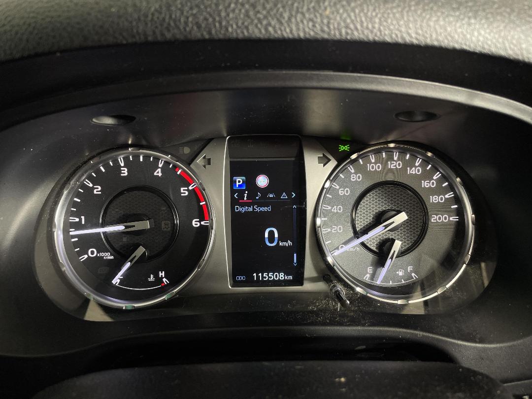 Photo '21' of Toyota Hilux Photo '21' of Toyota Hilux