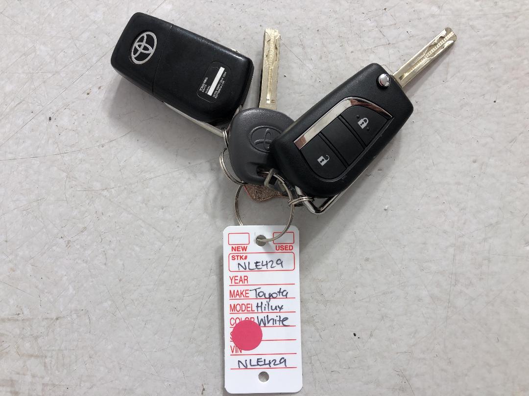 Photo '22' of Toyota Hilux