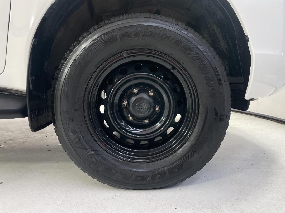 Photo '9' of Toyota Hilux