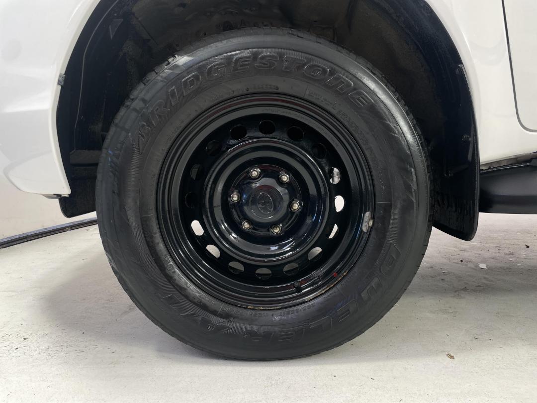 Photo '10' of Toyota Hilux