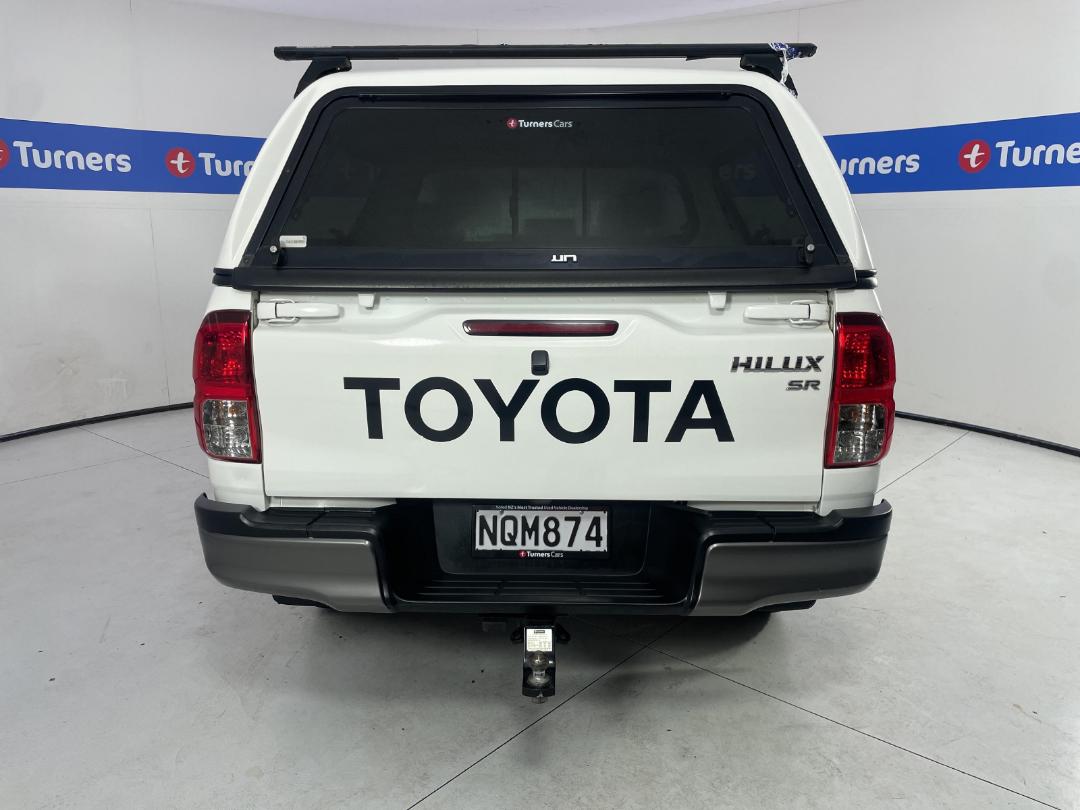 Photo '6' of Toyota Hilux