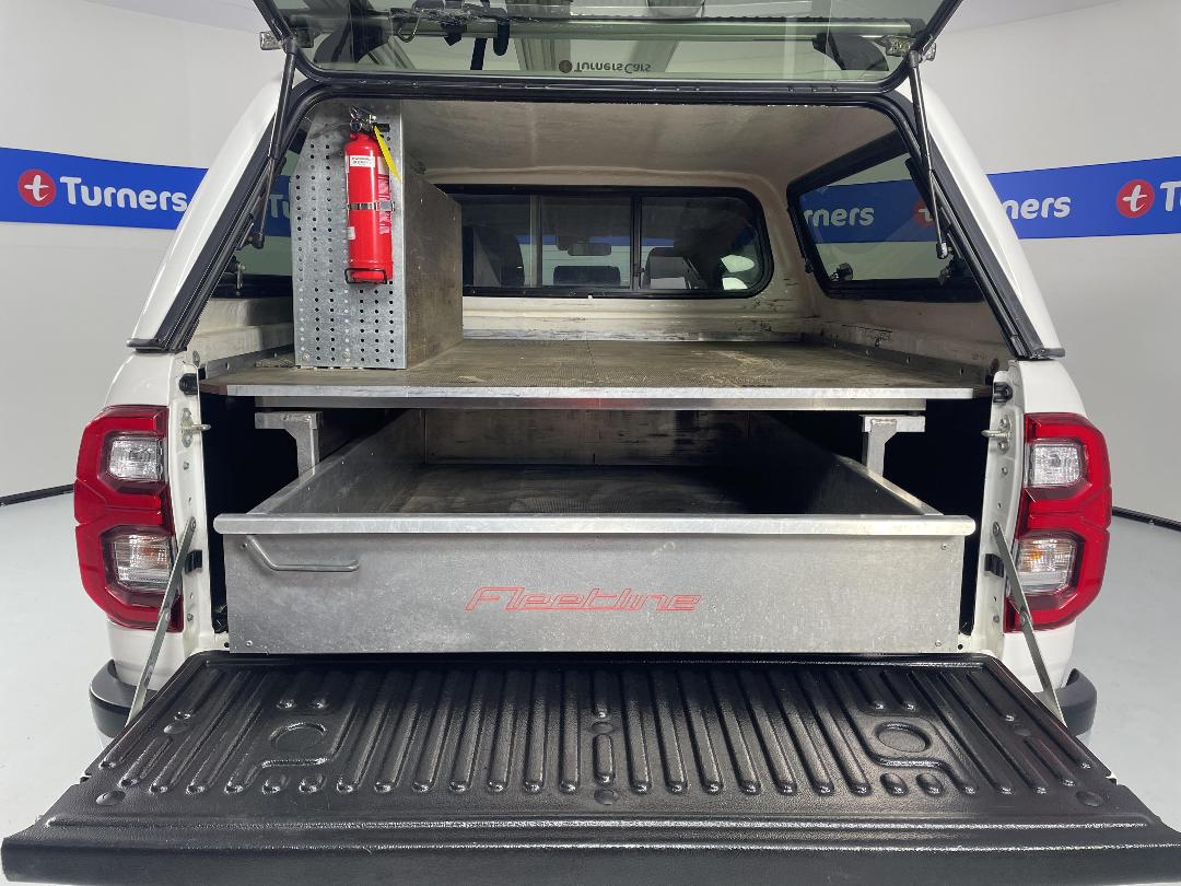 Photo '14' of Toyota Hilux