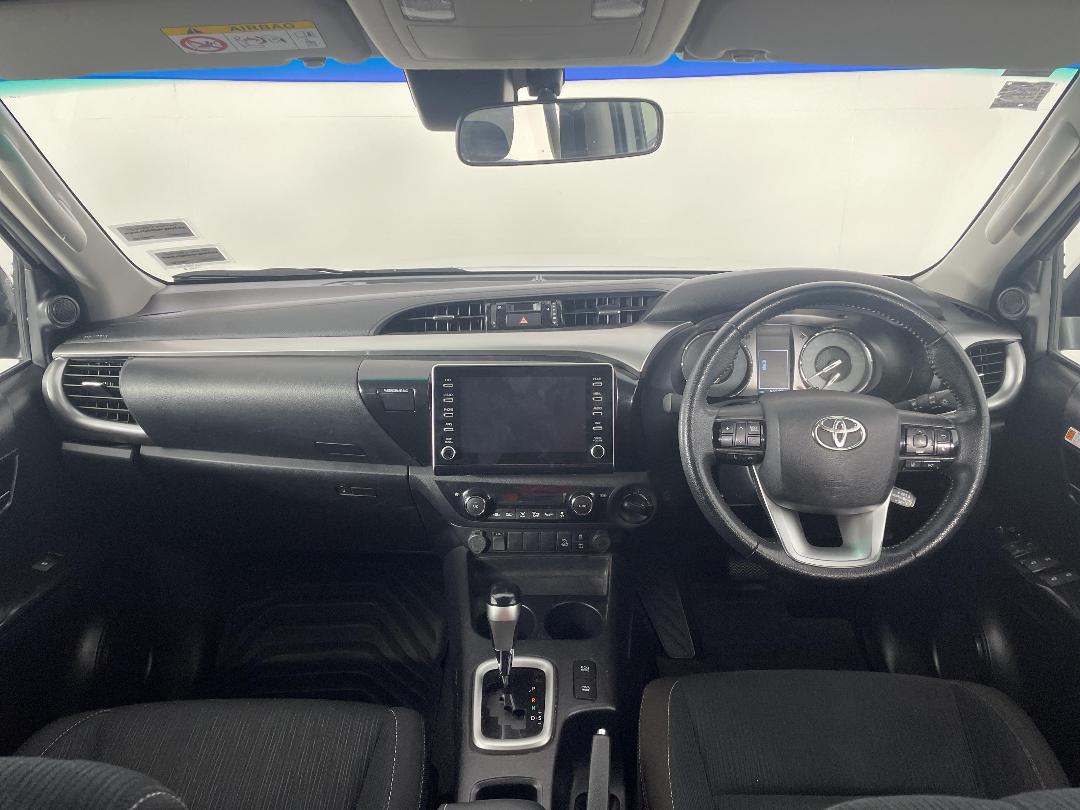 Photo '17' of Toyota Hilux