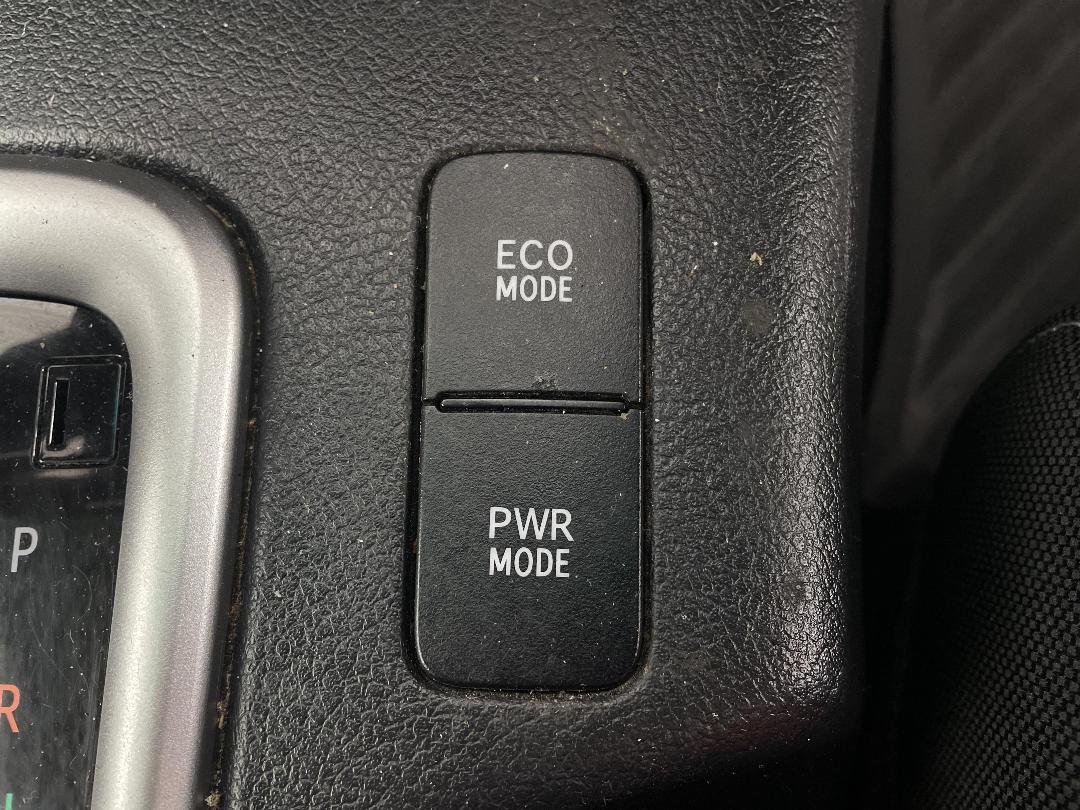 Photo '27' of Toyota Hilux