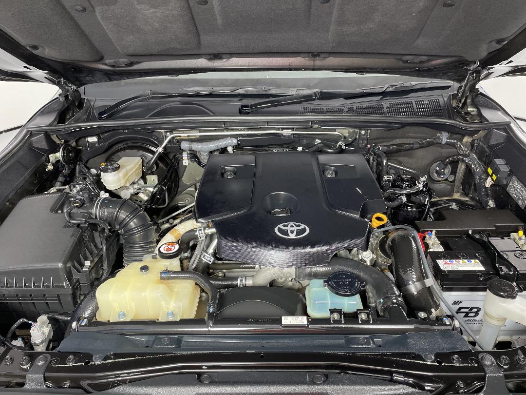 Photo '13' of Toyota Hilux