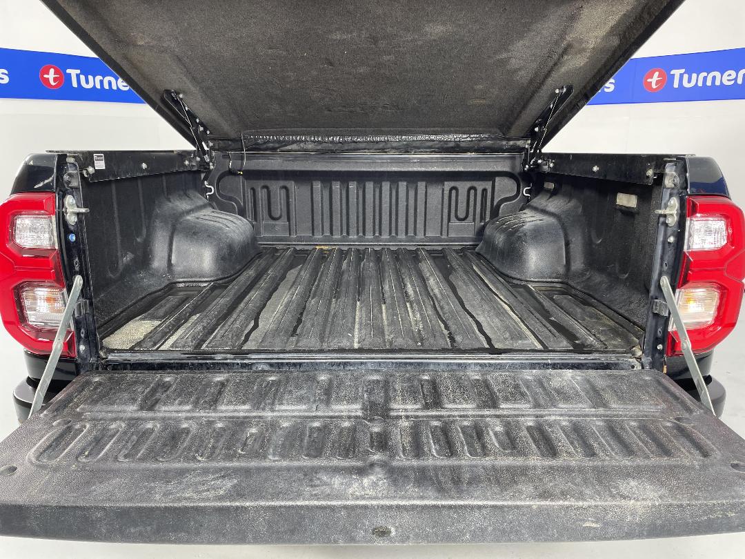 Photo '14' of Toyota Hilux