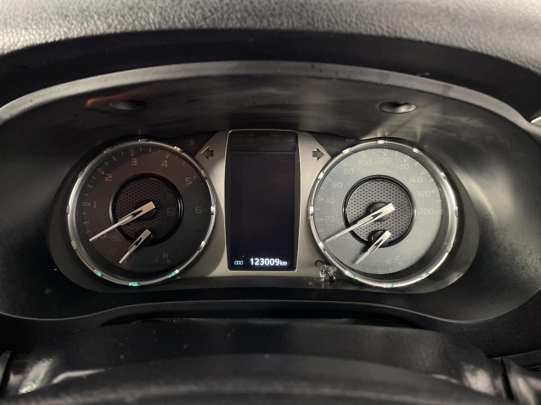 Photo '21' of Toyota Hilux