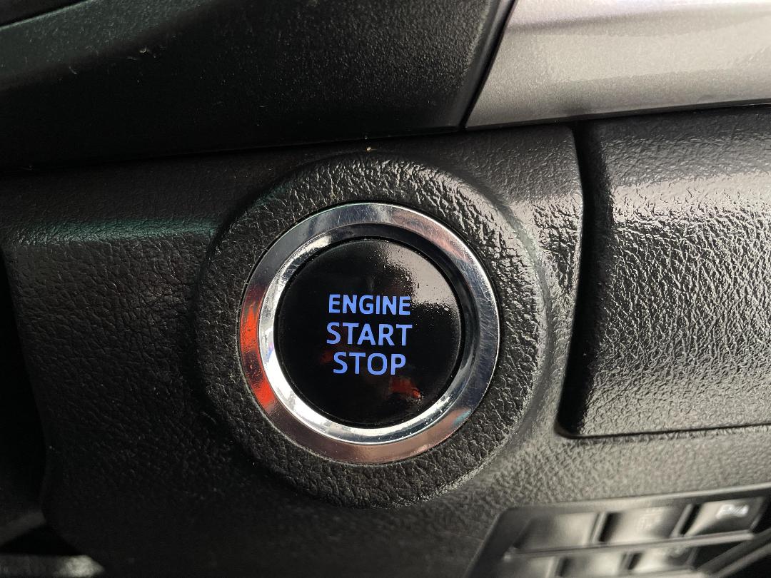 Photo '24' of Toyota Hilux