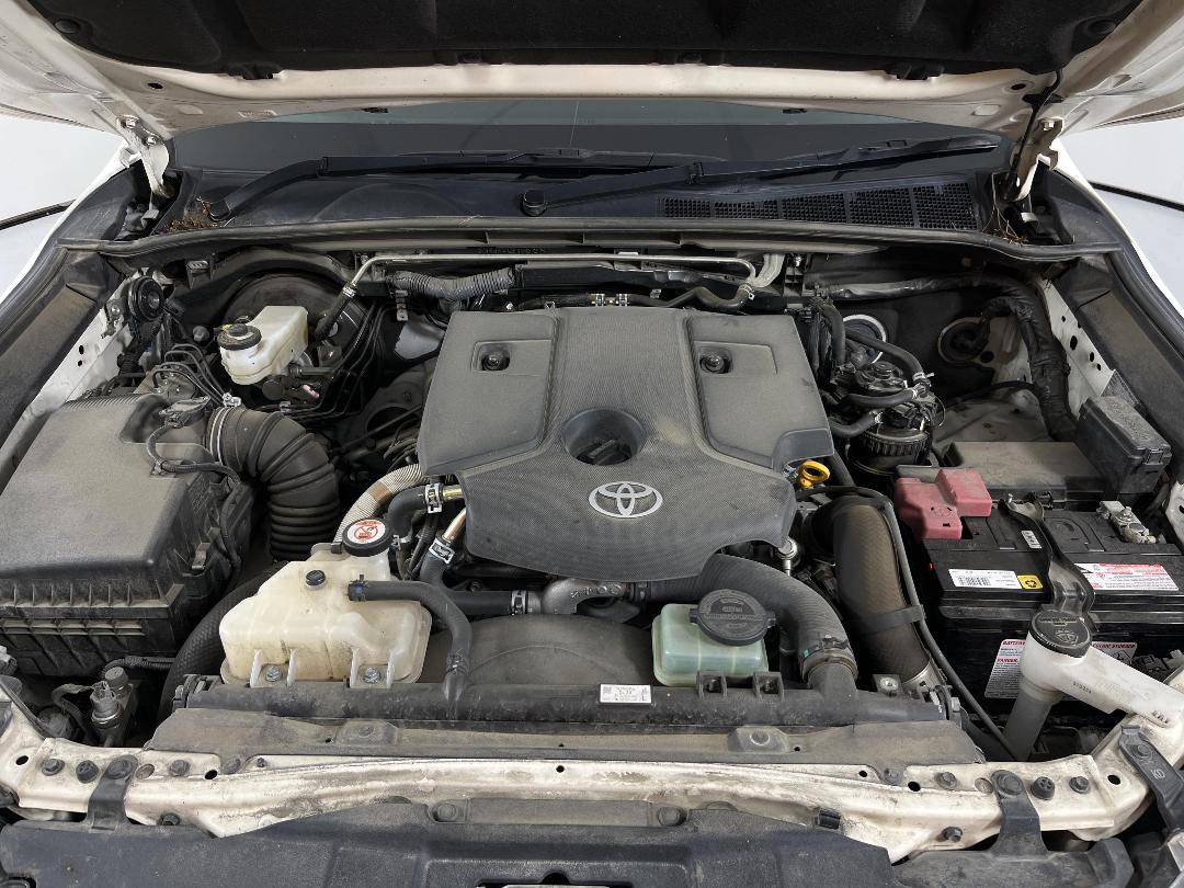 Photo '13' of Toyota Hilux