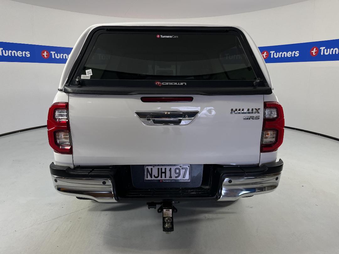 Photo '6' of Toyota Hilux