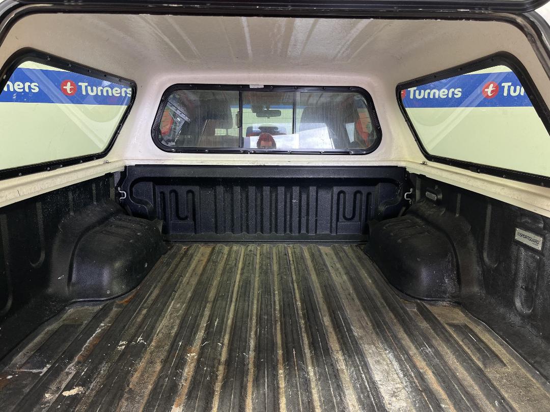 Photo '14' of Toyota Hilux