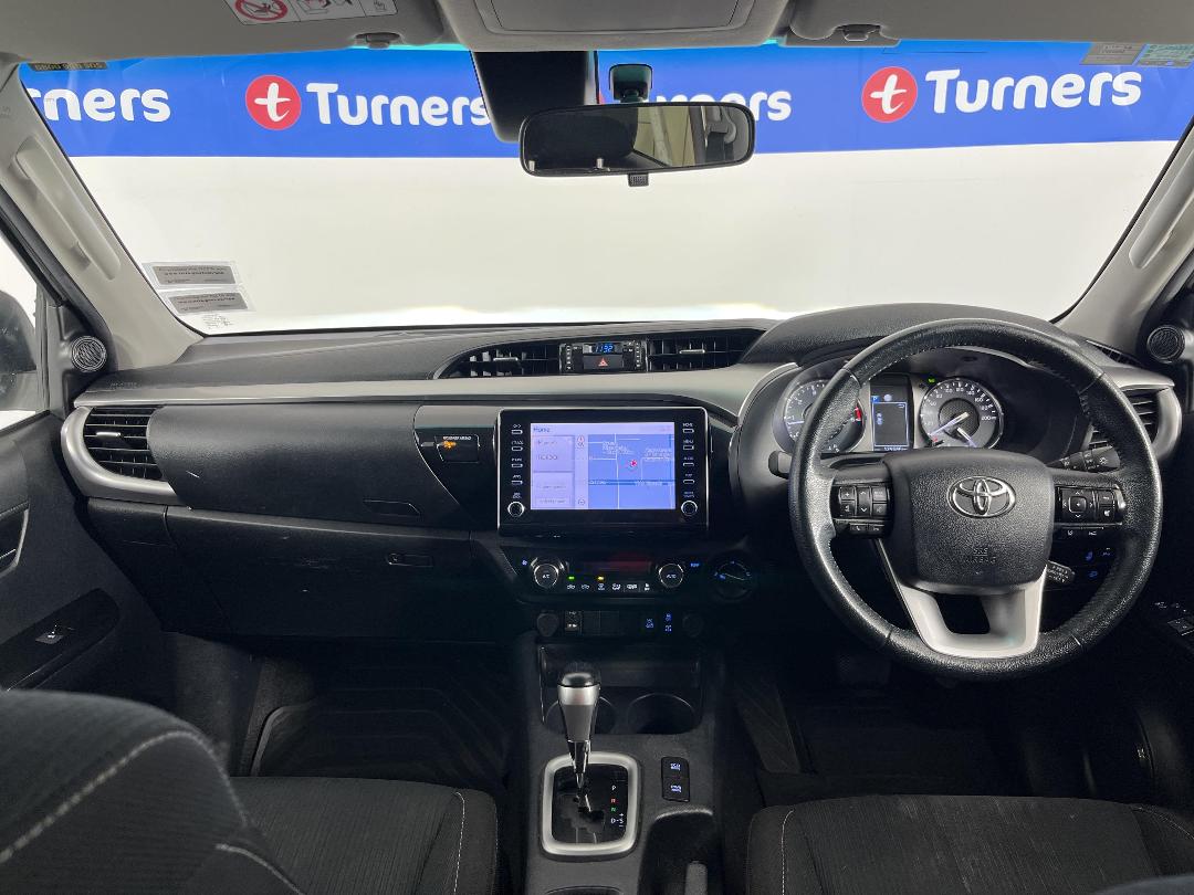 Photo '17' of Toyota Hilux