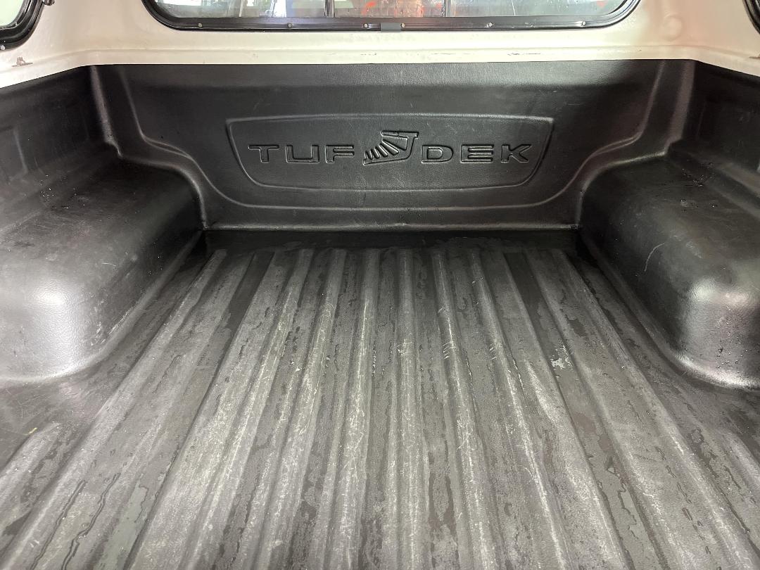 Photo '14' of Toyota Hilux