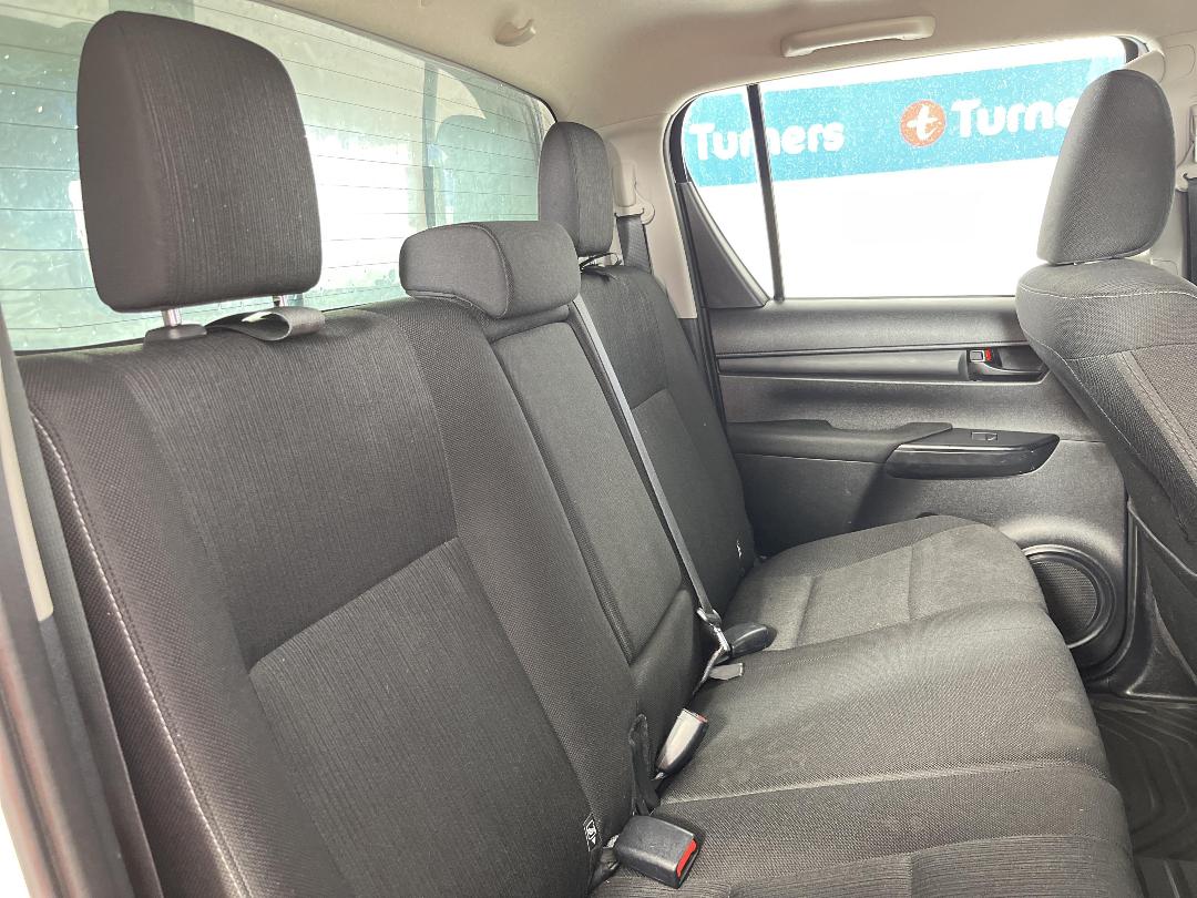 Photo '20' of Toyota Hilux