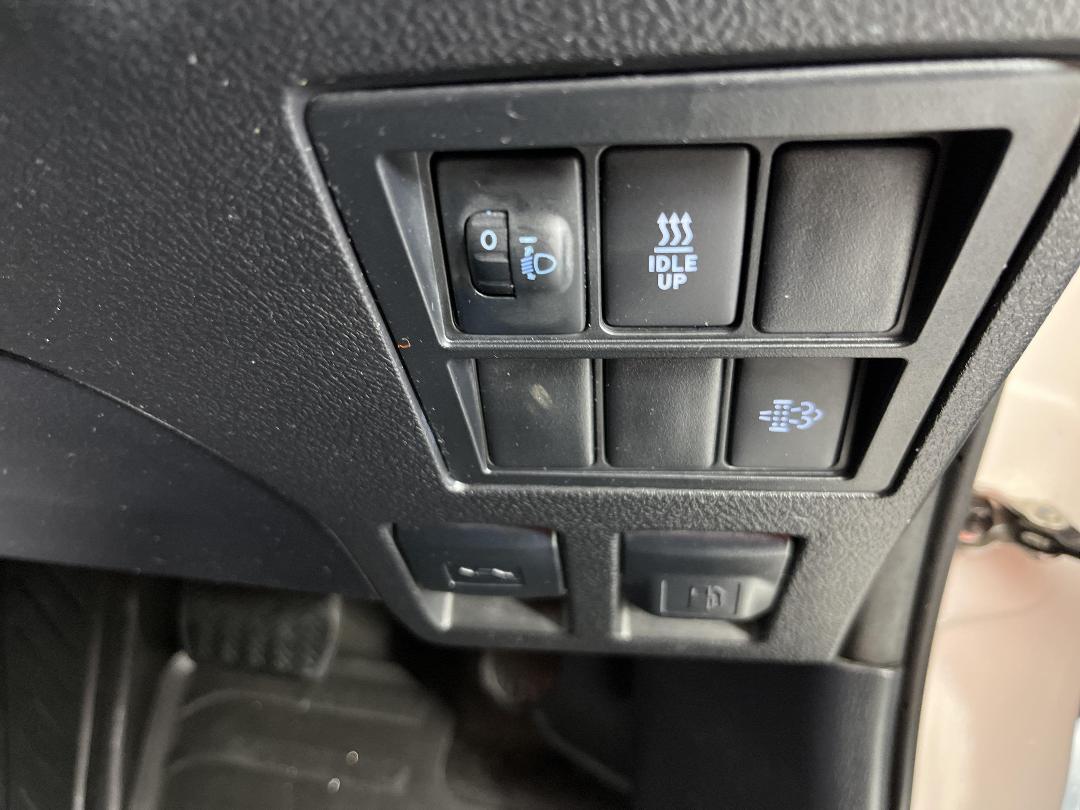 Photo '27' of Toyota Hilux