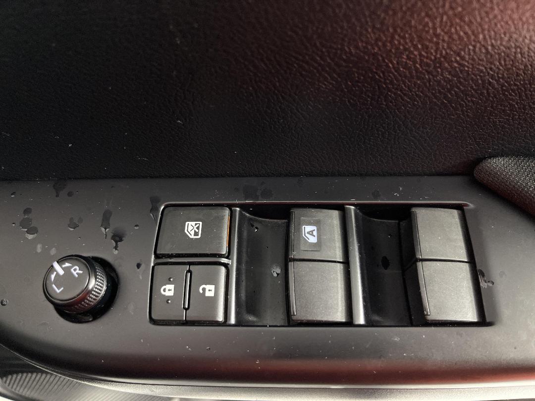 Photo '26' of Toyota Hilux