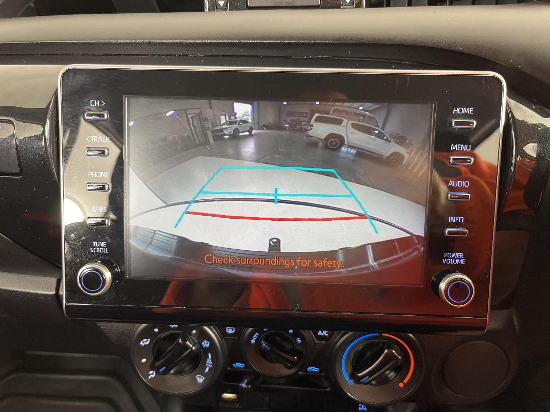 Photo '30' of Toyota Hilux