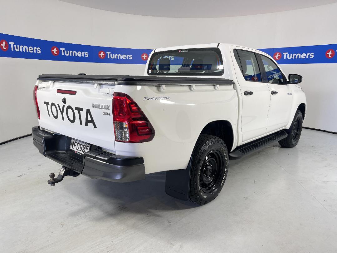 Photo '7' of Toyota Hilux