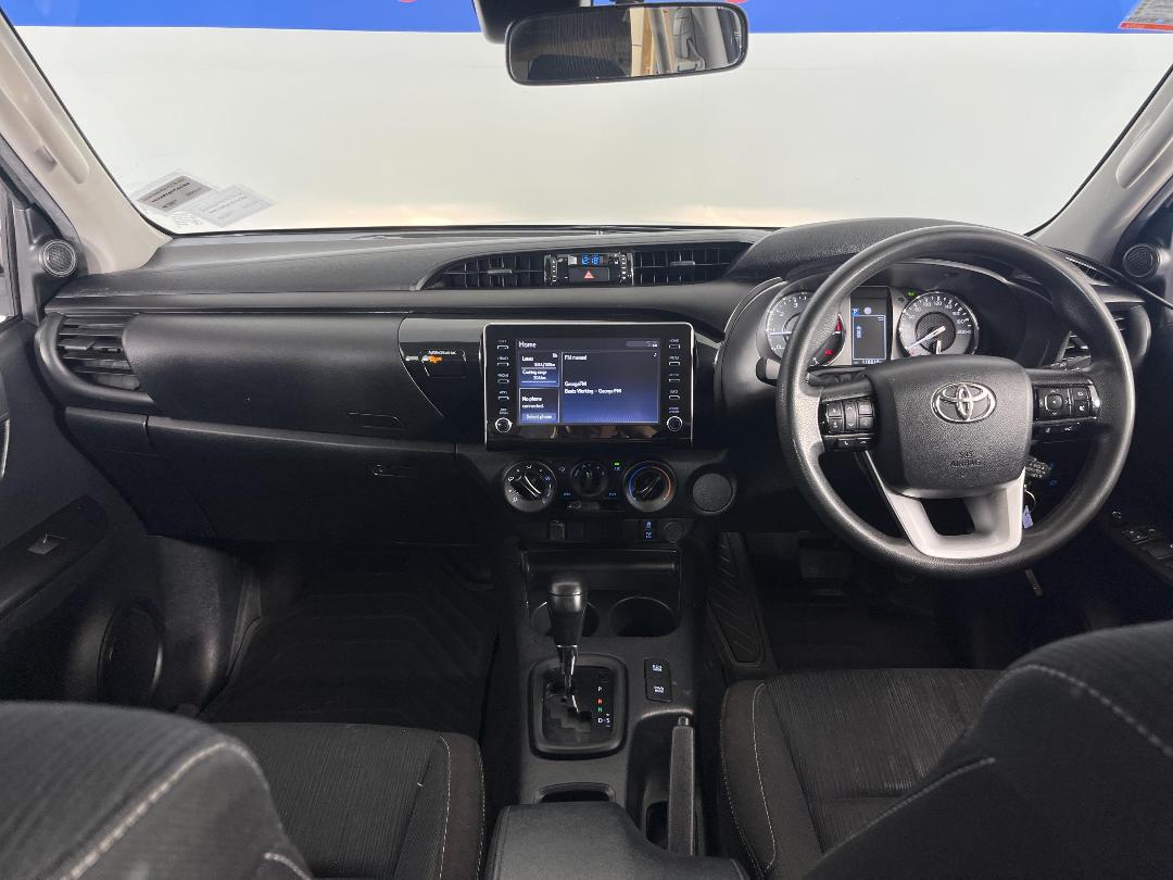 Photo '16' of Toyota Hilux