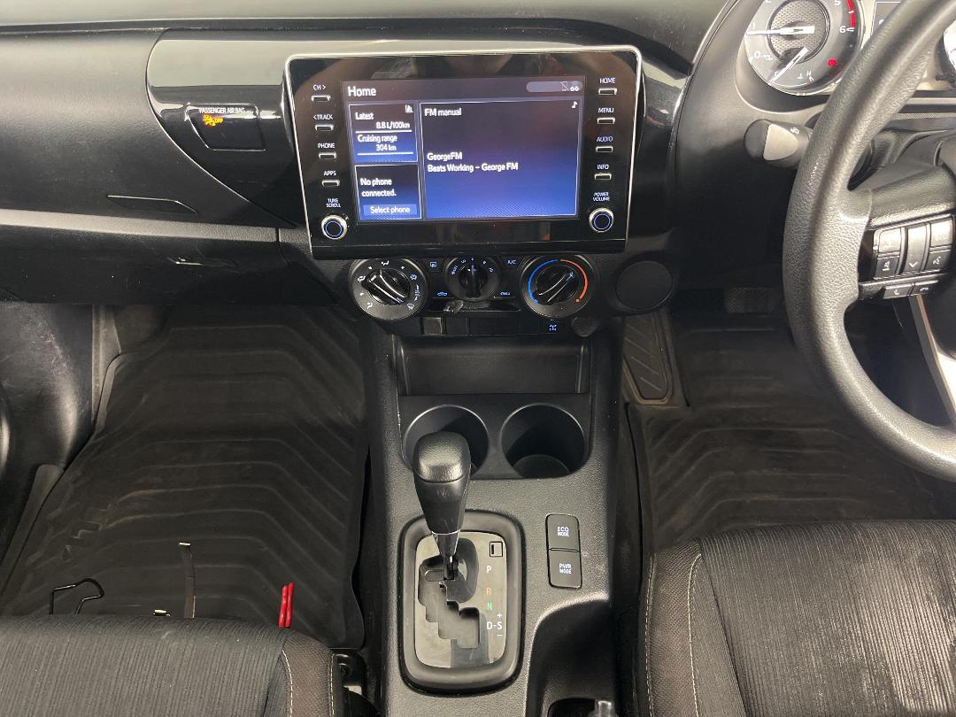 Photo '17' of Toyota Hilux