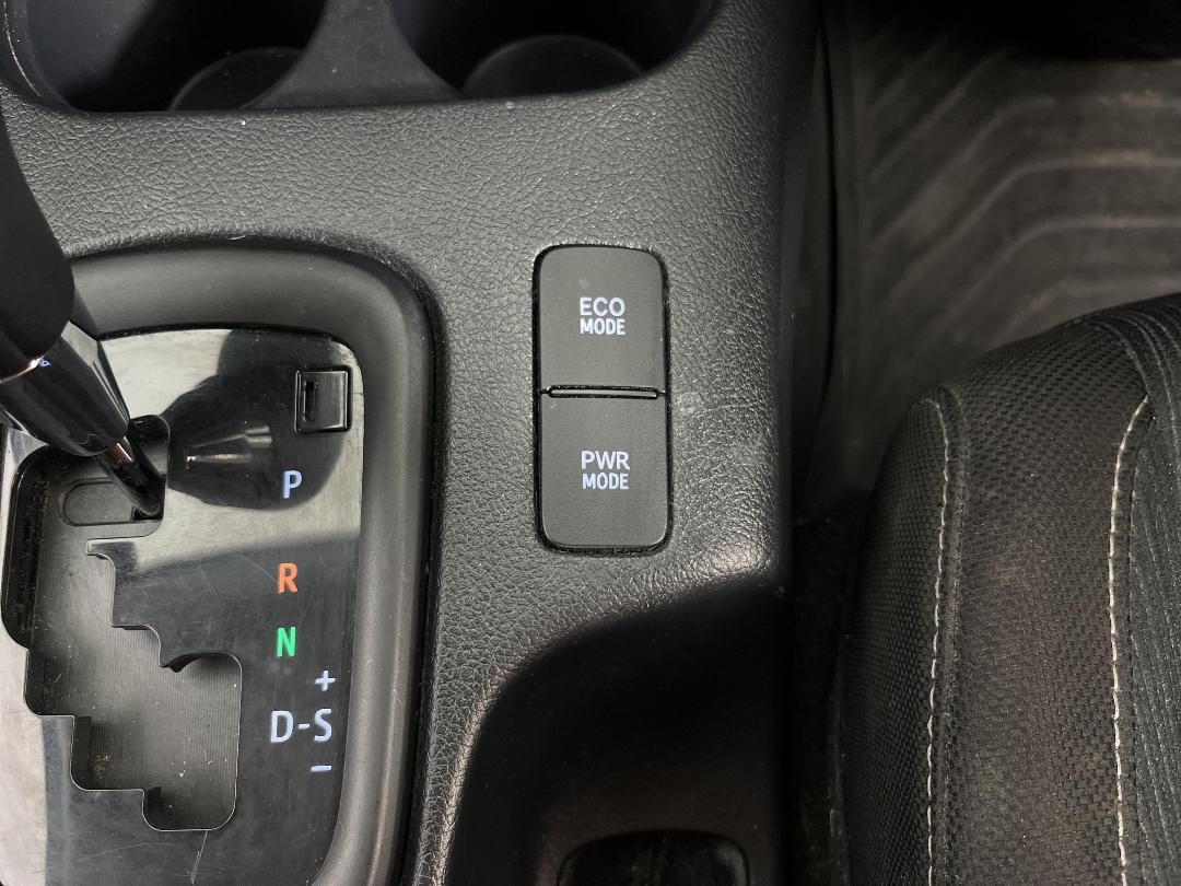 Photo '27' of Toyota Hilux