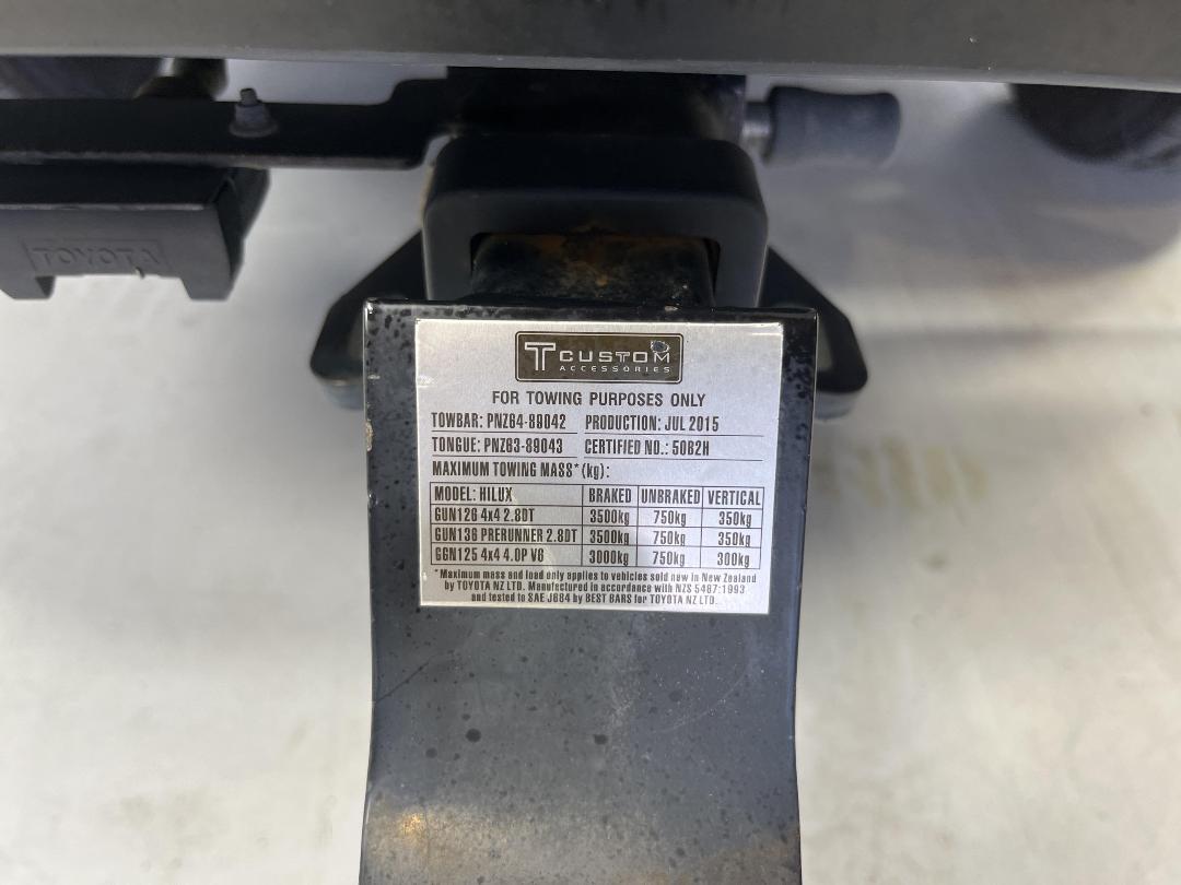 Photo '34' of Toyota Hilux