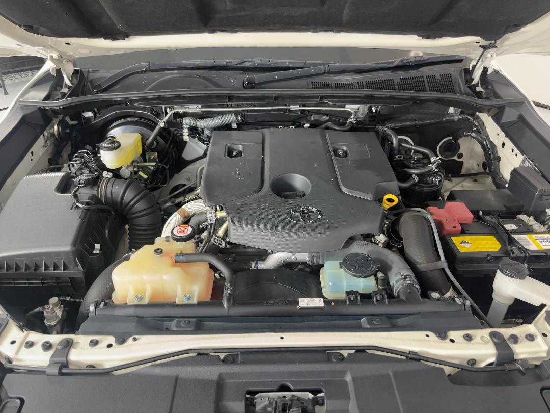 Photo '13' of Toyota Hilux