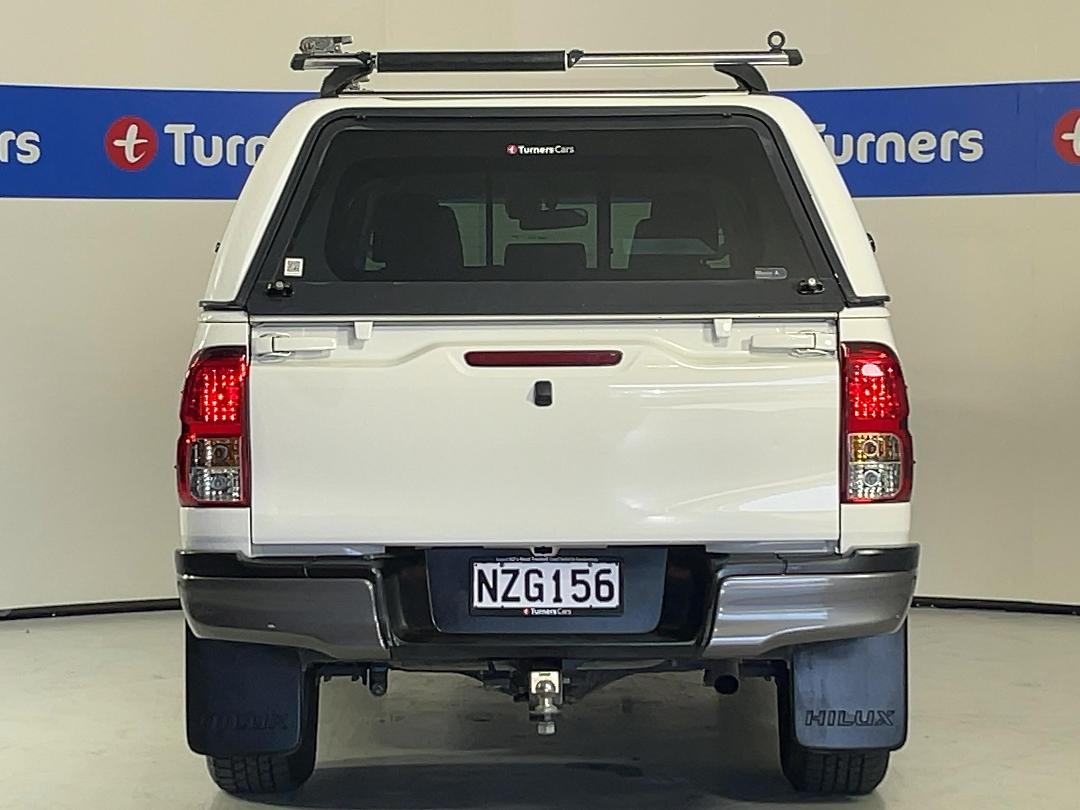 Photo '6' of Toyota Hilux