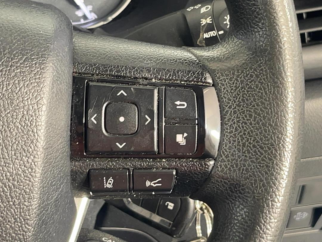 Photo '27' of Toyota Hilux