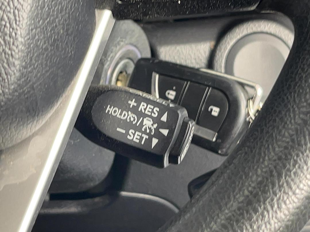 Photo '28' of Toyota Hilux