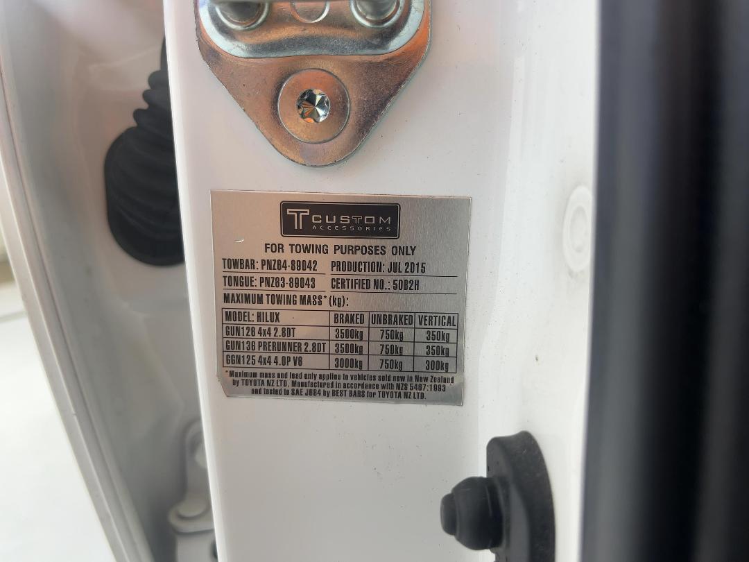 Photo '36' of Toyota Hilux