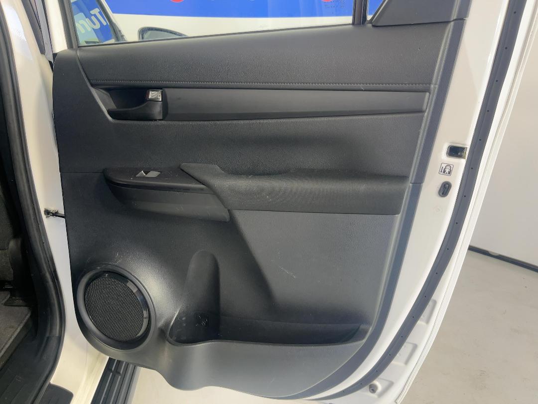 Photo '18' of Toyota Hilux