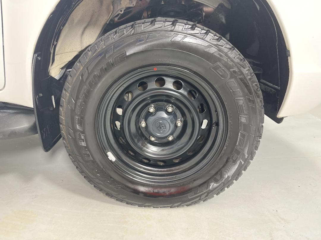 Photo '9' of Toyota Hilux