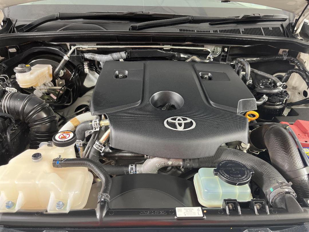 Photo '13' of Toyota Hilux