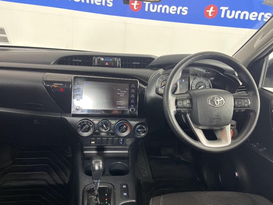 Photo '17' of Toyota Hilux