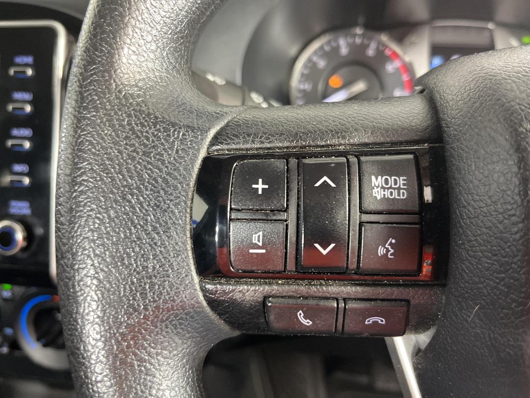 Photo '25' of Toyota Hilux