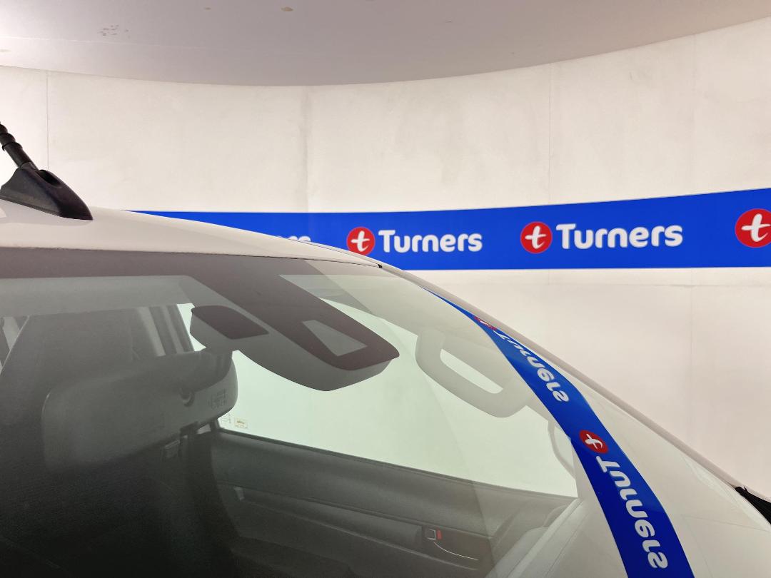 Photo '28' of Toyota Hilux